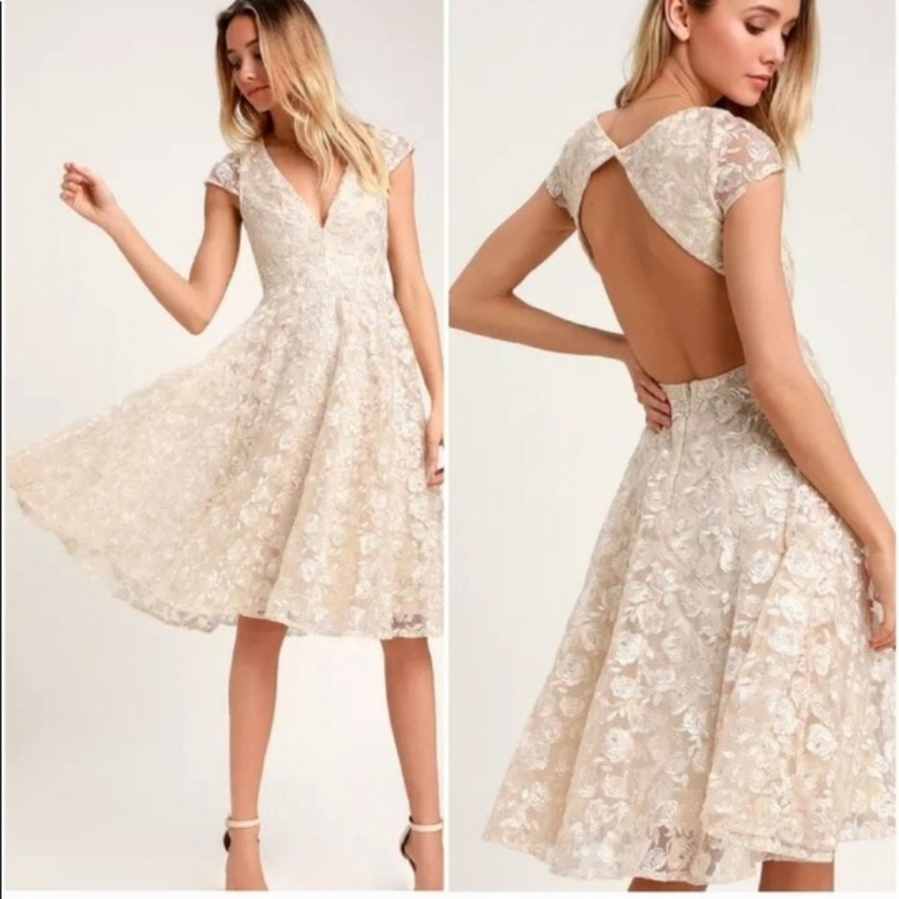 Lulu’s Jacqueline Champagne Floral Lace Backless Dress - Small